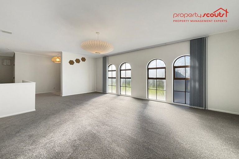 Photo of property in 2/78 Rangatira Road, Beach Haven, Auckland, 0626