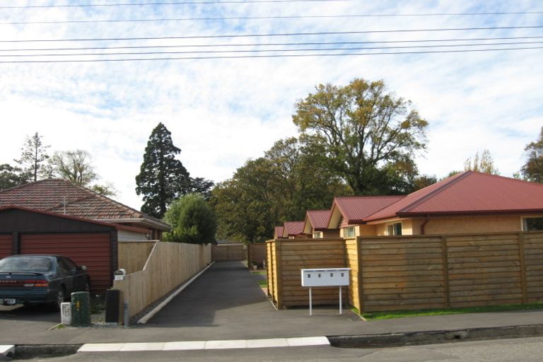 Photo of property in 2/22 English Street, Sockburn, Christchurch, 8042