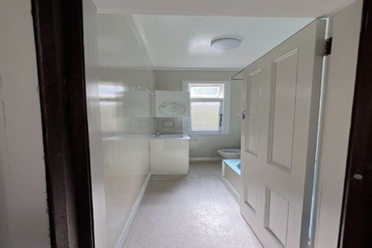 Photo of property in 429 Adelaide Road, Berhampore, Wellington, 6023