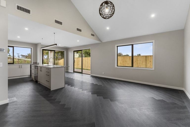 Photo of property in 10 Te Puke Te Ao Way, Otaki, 5512