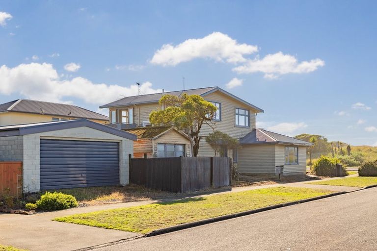 Photo of property in 2 Jellicoe Street, South New Brighton, Christchurch, 8062