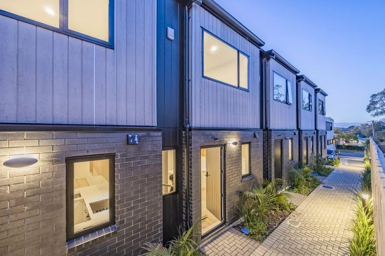 Photo of property in 67 Paetai Lane, Te Atatu Peninsula, 0610