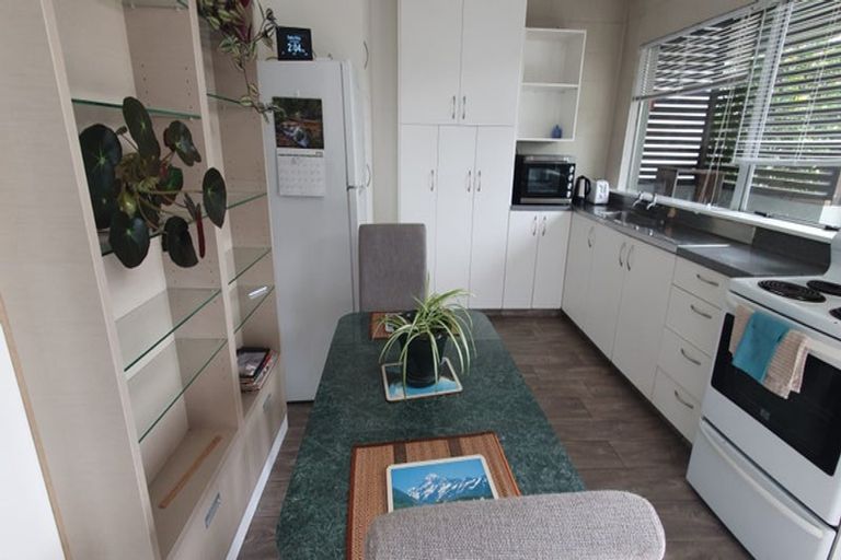 Photo of property in 364b Devon Street East, Strandon, New Plymouth, 4312