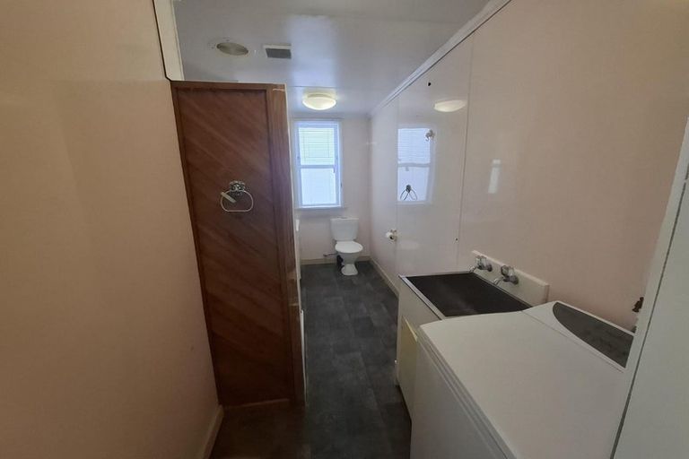 Photo of property in 25 Myrtle Crescent, Mount Cook, Wellington, 6021