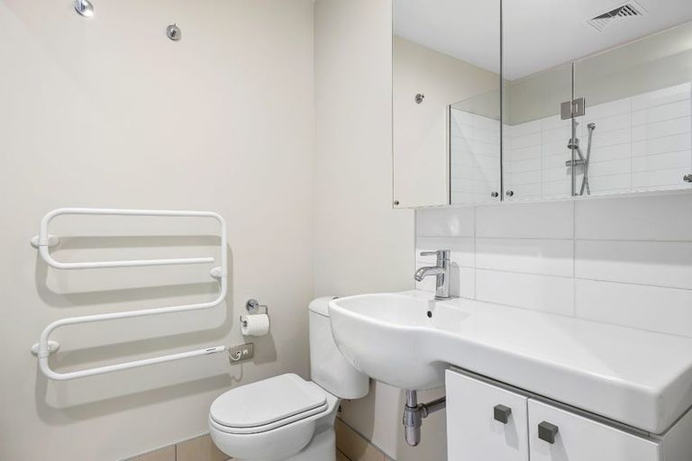 Photo of property in 10/41 Cambridge Terrace, Christchurch Central, Christchurch, 8013