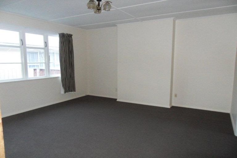 Photo of property in 43a Hamstead Street, Wainuiomata, Lower Hutt, 5014