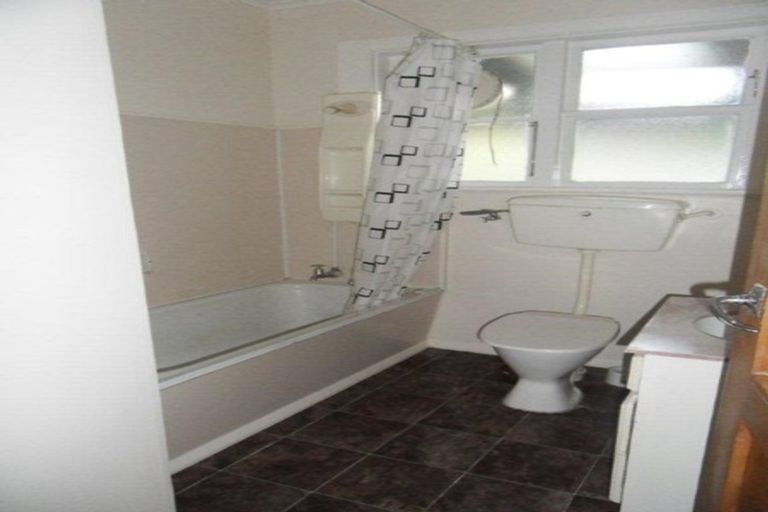 Photo of property in 43a Hamstead Street, Wainuiomata, Lower Hutt, 5014