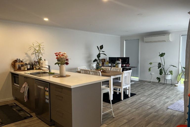 Photo of property in 8 George Square West, Wigram, Christchurch, 8025