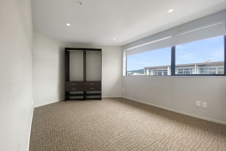 Photo of property in Masina Apartments, 214/80 Riddiford Street, Newtown, Wellington, 6021