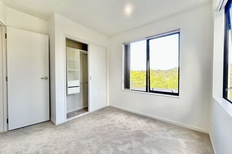 Photo of property in 8a Nandana Drive, Glen Eden, Auckland, 0602