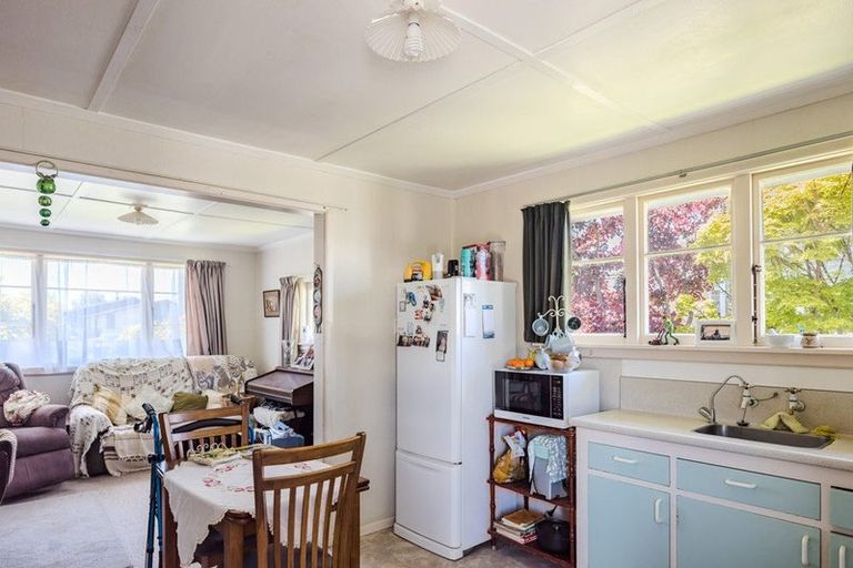 Photo of property in 27 Sandringham Street, Oamaru North, Oamaru, 9400