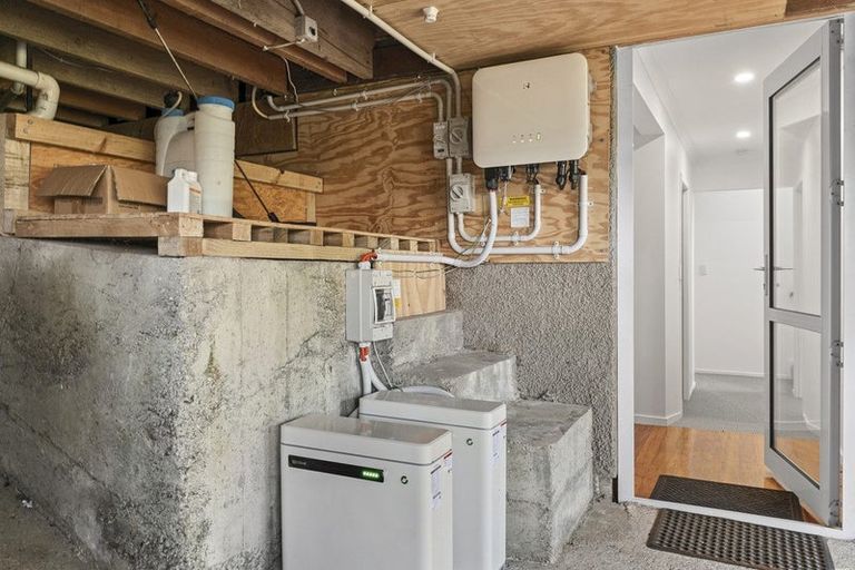 Photo of property in 59 Gilbert Street, New Plymouth, 4310