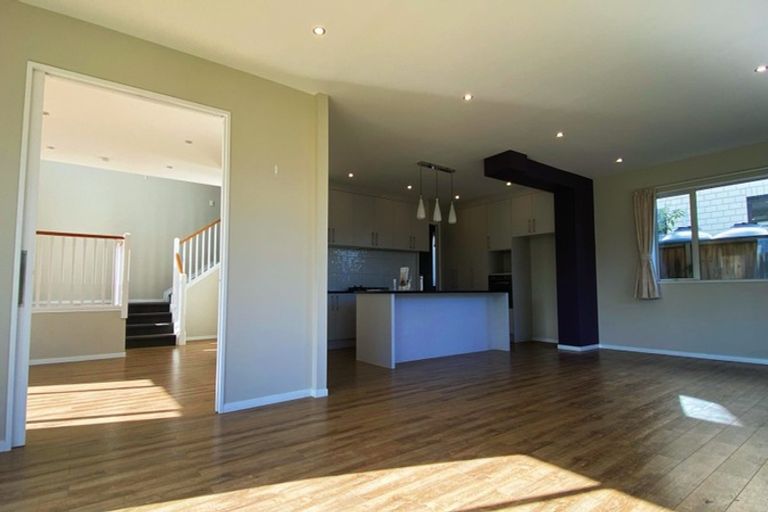 Photo of property in 12 Marsh Avenue, Forrest Hill, Auckland, 0620