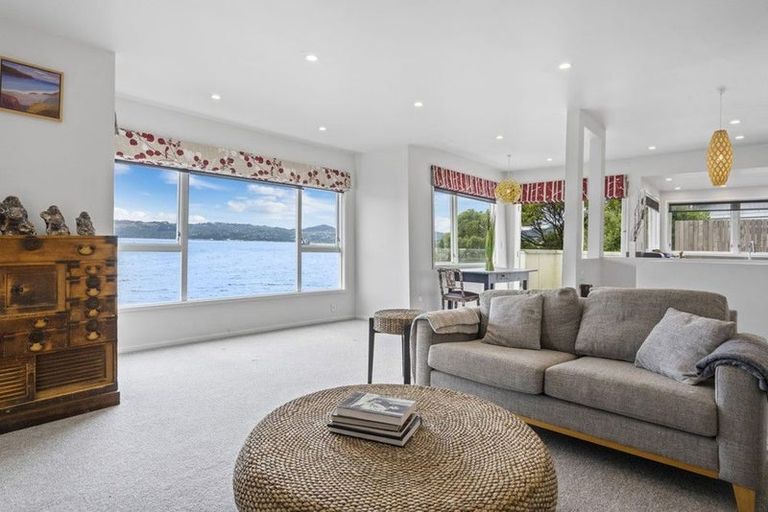 Photo of property in 515 Marine Drive, Sunshine Bay, Lower Hutt, 5013