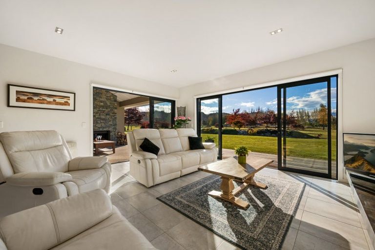 Photo of property in 96 Mcintosh Road, Blackmans, Alexandra, 9391