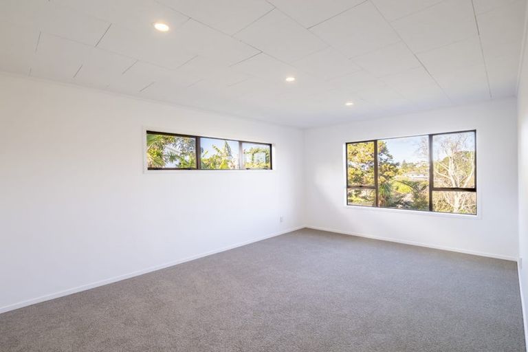 Photo of property in 99 Rosario Crescent, Red Beach, 0932