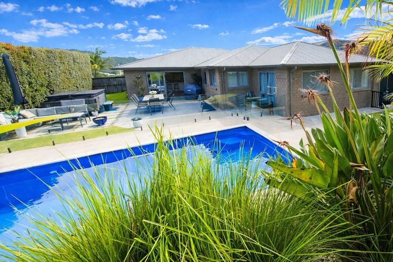 Photo of property in 14 Will Street, Huapai, Kumeu, 0810