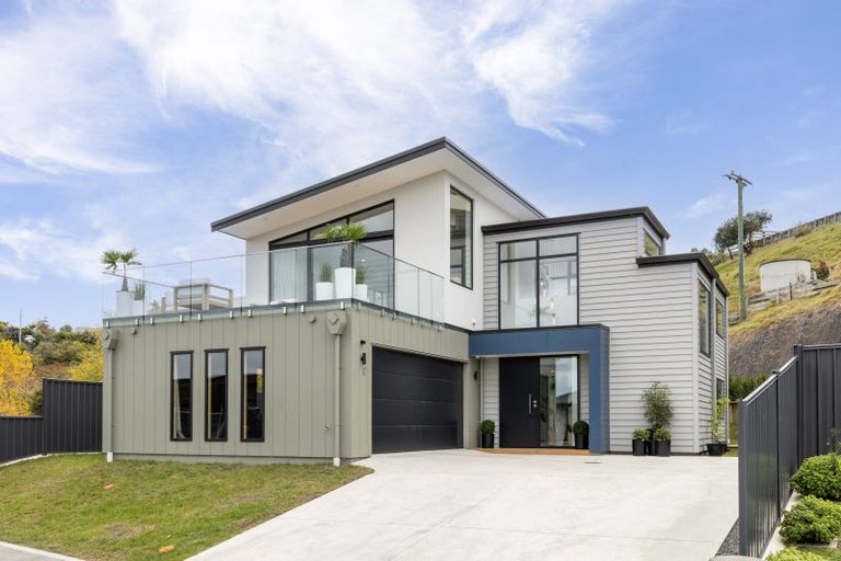 Photo of property in 87 Oak Road, Poraiti, Napier, 4112