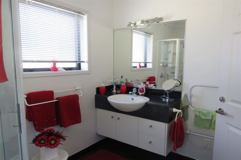 Photo of property in 8 Ngaio Street, Levin, 5510