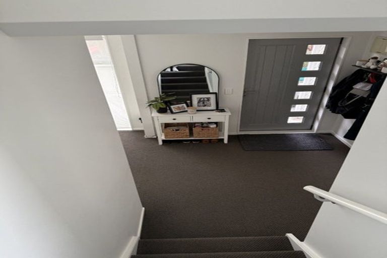 Photo of property in 52 Tarawera Road, Johnsonville, Wellington, 6037