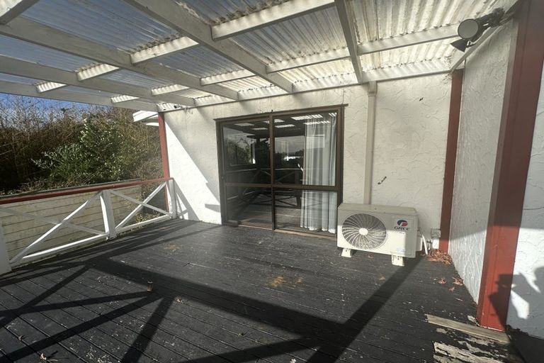 Photo of property in 20 Wattle Road, Sunnyvale, Auckland, 0612