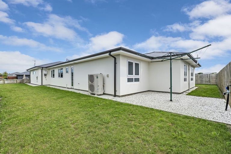 Photo of property in 19a Lewis Crescent, Rolleston, 7614