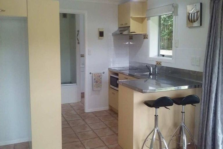 Photo of property in 5 Markham Place, Bucklands Beach, Auckland, 2012