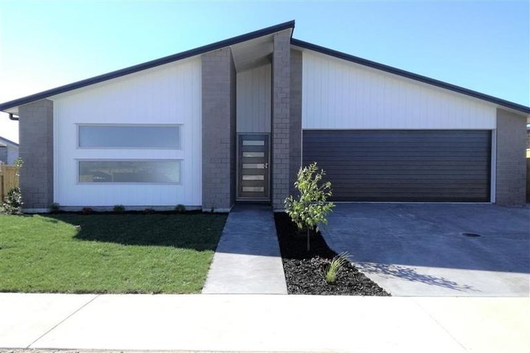 Photo of property in 65 Dunkeld Drive, Papamoa, 3118