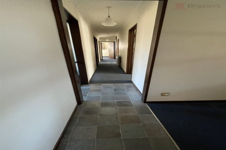 Photo of property in 250 Centaurus Road, Saint Martins, Christchurch, 8022