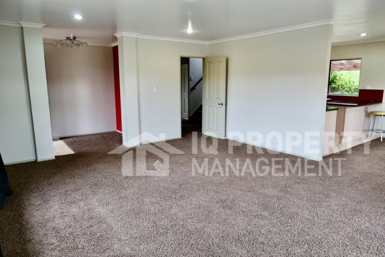 Photo of property in 35 Peninsula Road, Mangere, Auckland, 2022