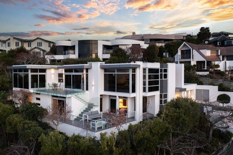 Photo of property in 9 Allom Lane, Cashmere, Christchurch, 8022