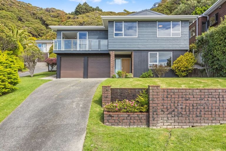 Photo of property in 35 Leeward Drive, Whitby, Porirua, 5024
