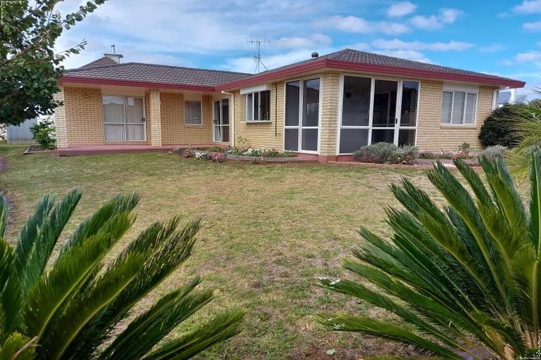 Photo of property in 9 Oxford Avenue, Te Kamo, Whangarei, 0112