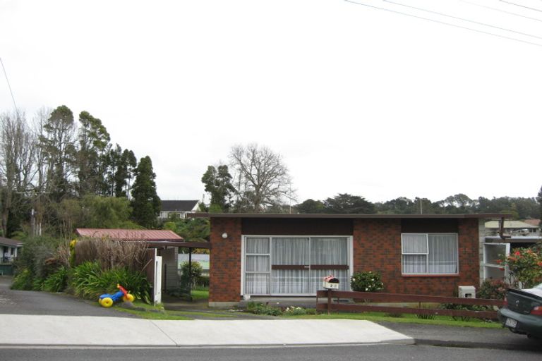 Photo of property in 1/2 Euclid Street, Vogeltown, New Plymouth, 4310