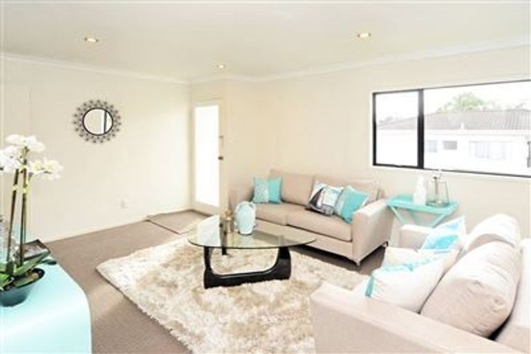 Photo of property in 2/9 Danube Lane, Glen Eden, Auckland, 0602