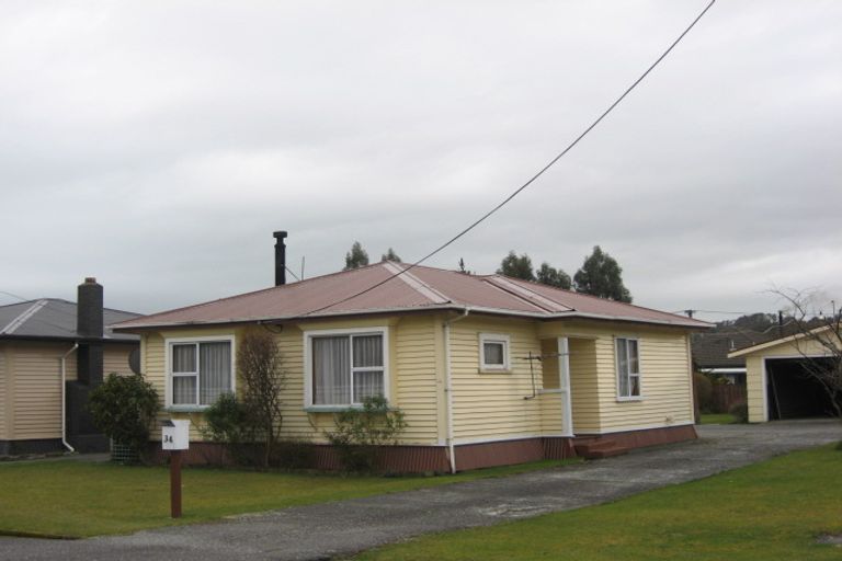 Photo of property in 34 Inverness Street, Dunollie, Runanga, 7803