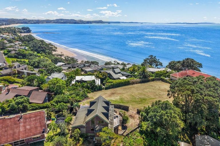 Photo of property in 20 Durness Place, Red Beach, 0932