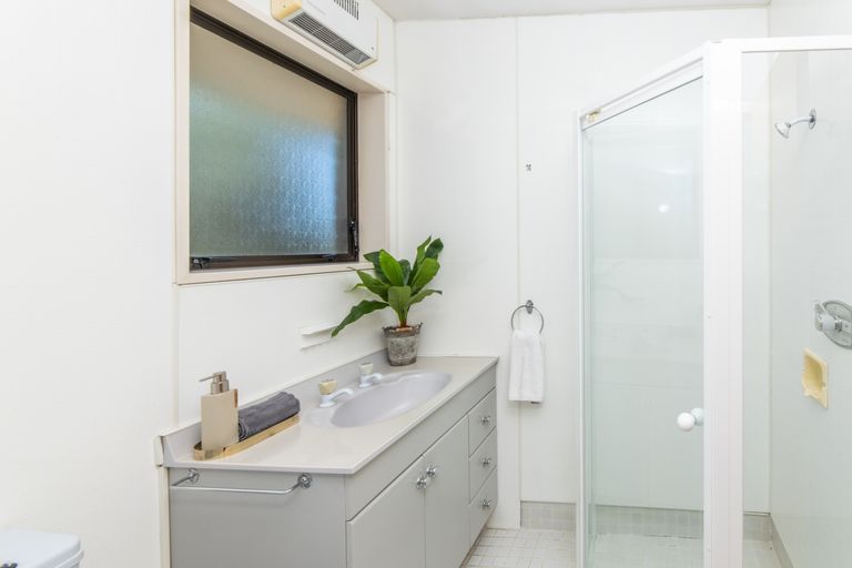 Photo of property in 61 Lowry Avenue, Redwood, Christchurch, 8051