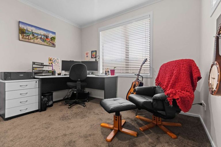 Photo of property in 32 Oak Ridge Drive, Te Awamutu, 3800