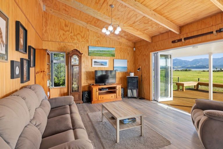 Photo of property in 103 Lake Ferry Road, Lake Ferry, Featherston, 5772