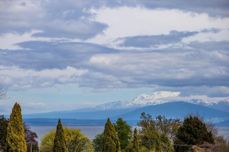 Photo of property in 5a Rokino Road, Taupo, 3330