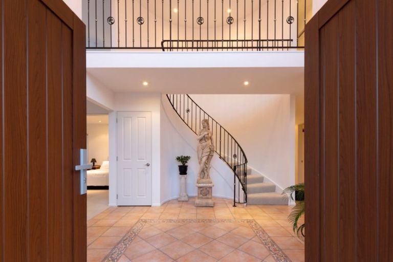 Photo of property in 126a Marine Parade, Mount Maunganui, 3116