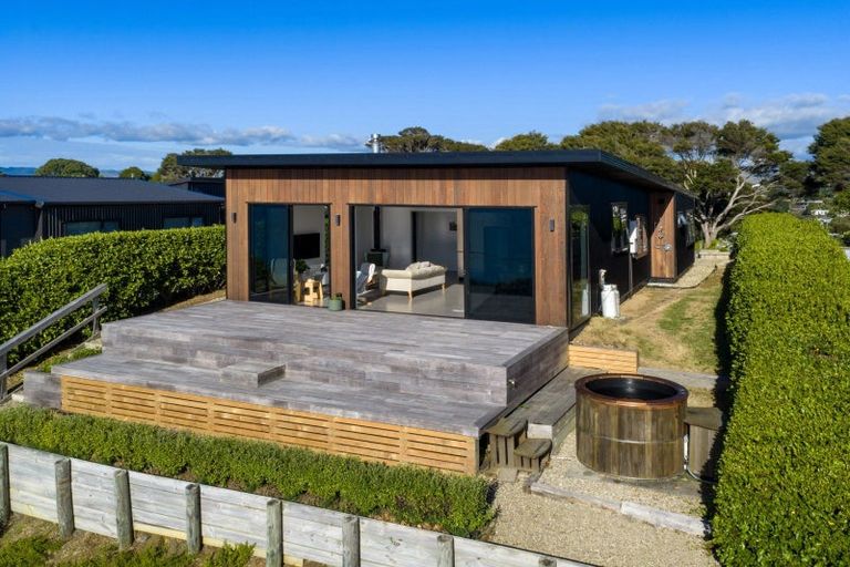 Photo of property in 15 Rose Street, Raglan, 3225