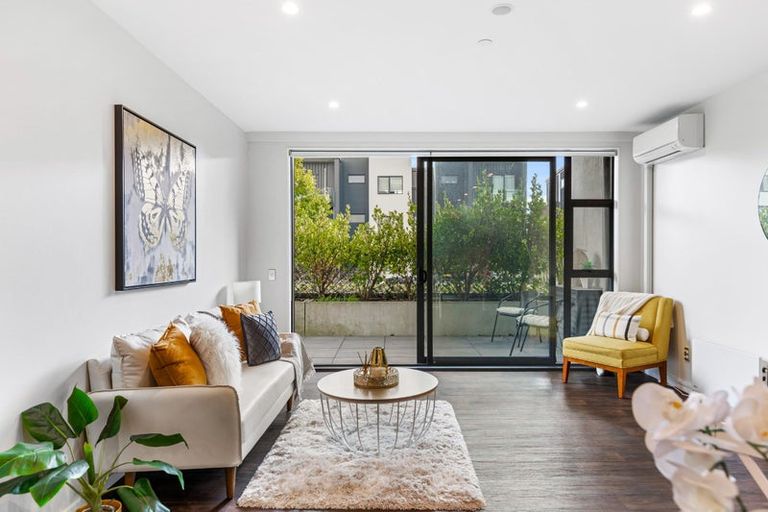 Photo of property in 3/2g Onekiritea Road, Hobsonville, Auckland, 0616