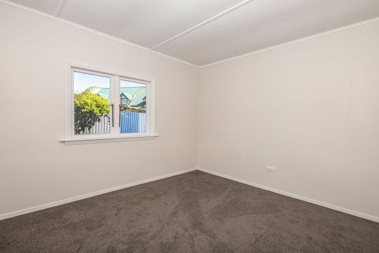 Photo of property in 2 Shelswell Street, Westport, 7825
