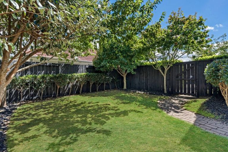 Photo of property in 69a Kervil Avenue, Te Atatu Peninsula, Auckland, 0610