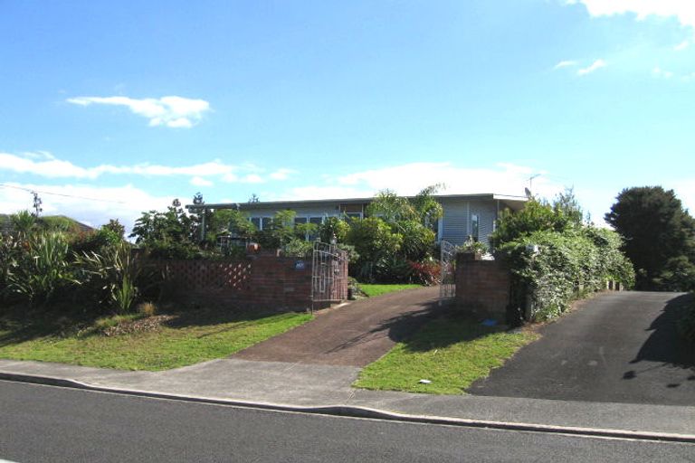 Photo of property in 58a Woodlands Crescent, Browns Bay, Auckland, 0630