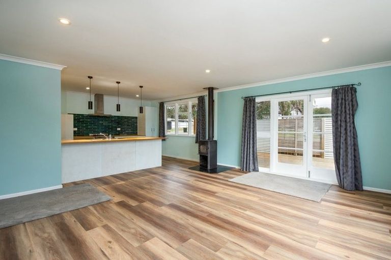 Photo of property in 38 Devon Street, Picton, 7220