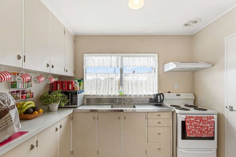 Photo of property in 44a Geraldine Crescent, Cloverlea, Palmerston North, 4412