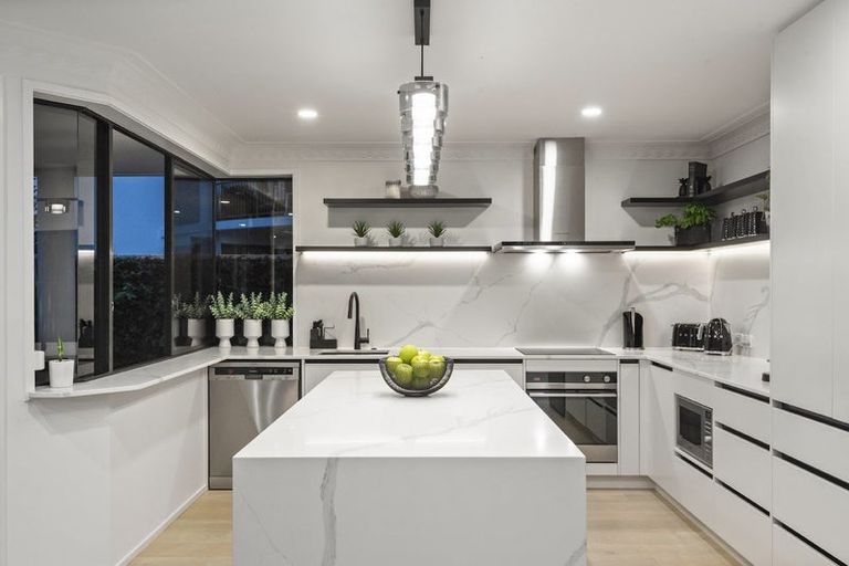 Photo of property in 236 Hibiscus Coast Highway, Orewa, 0931